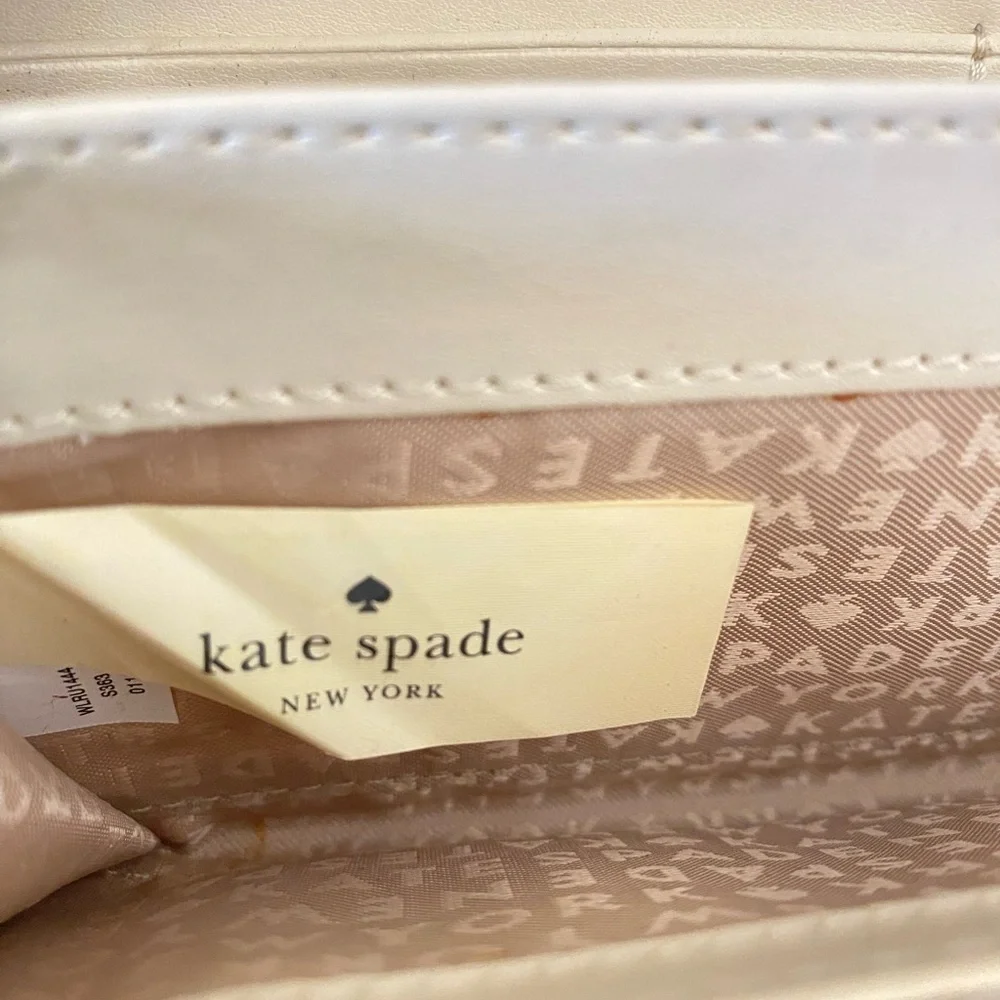 KATE SPADE New York Meto Spade Neda Zip Around Wallet Black Patent Leat… 8 x 4